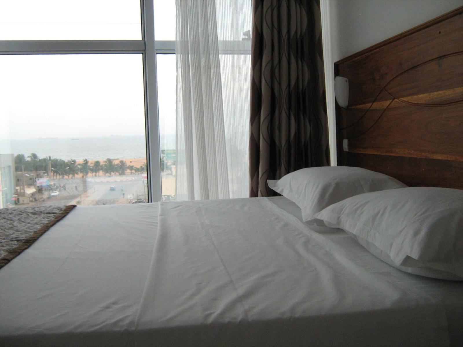 لومي Rosalie'S Suites المظهر الخارجي الصورة