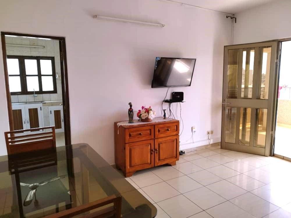 لومي Rosalie'S Suites المظهر الخارجي الصورة