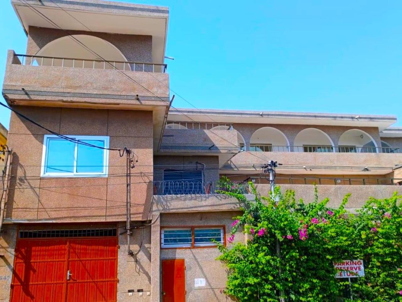 لومي Rosalie'S Suites المظهر الخارجي الصورة