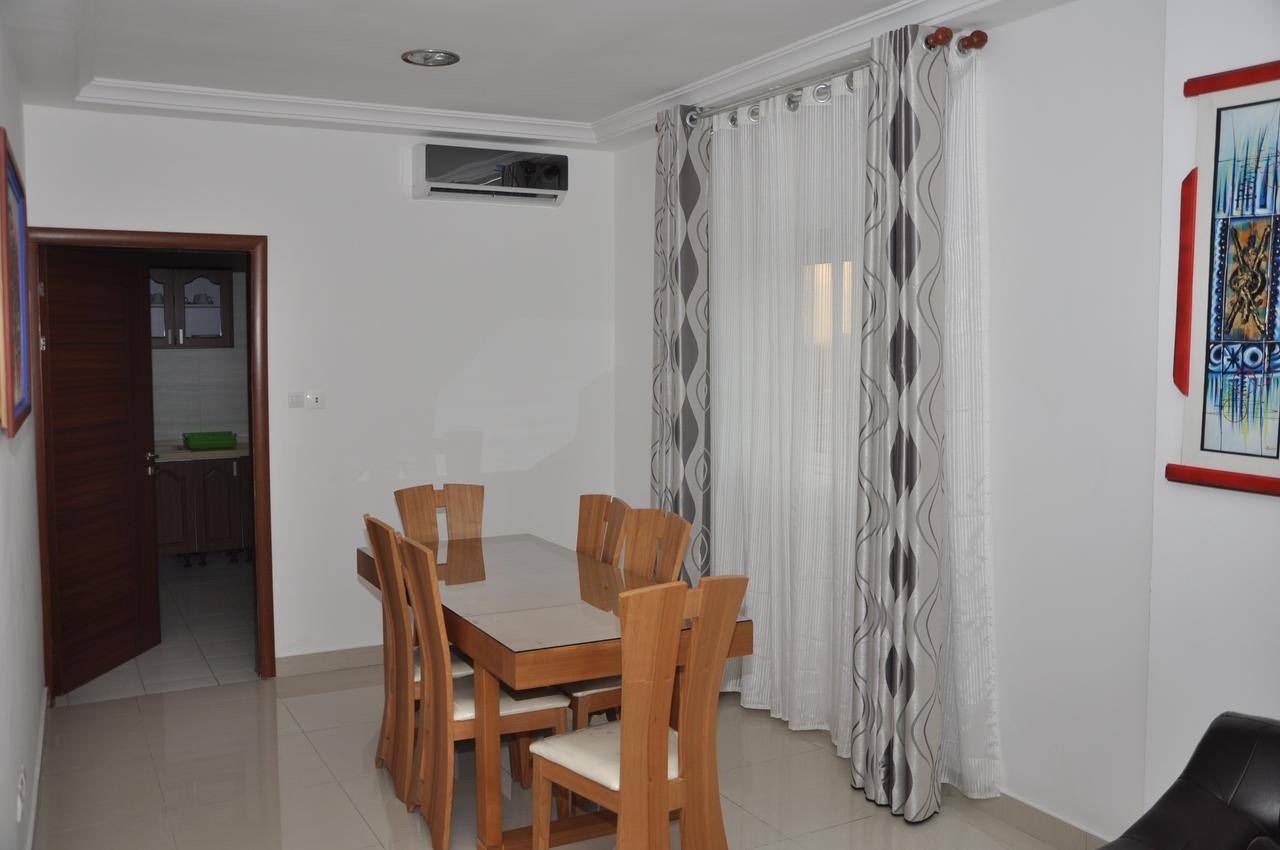 لومي Rosalie'S Suites المظهر الخارجي الصورة