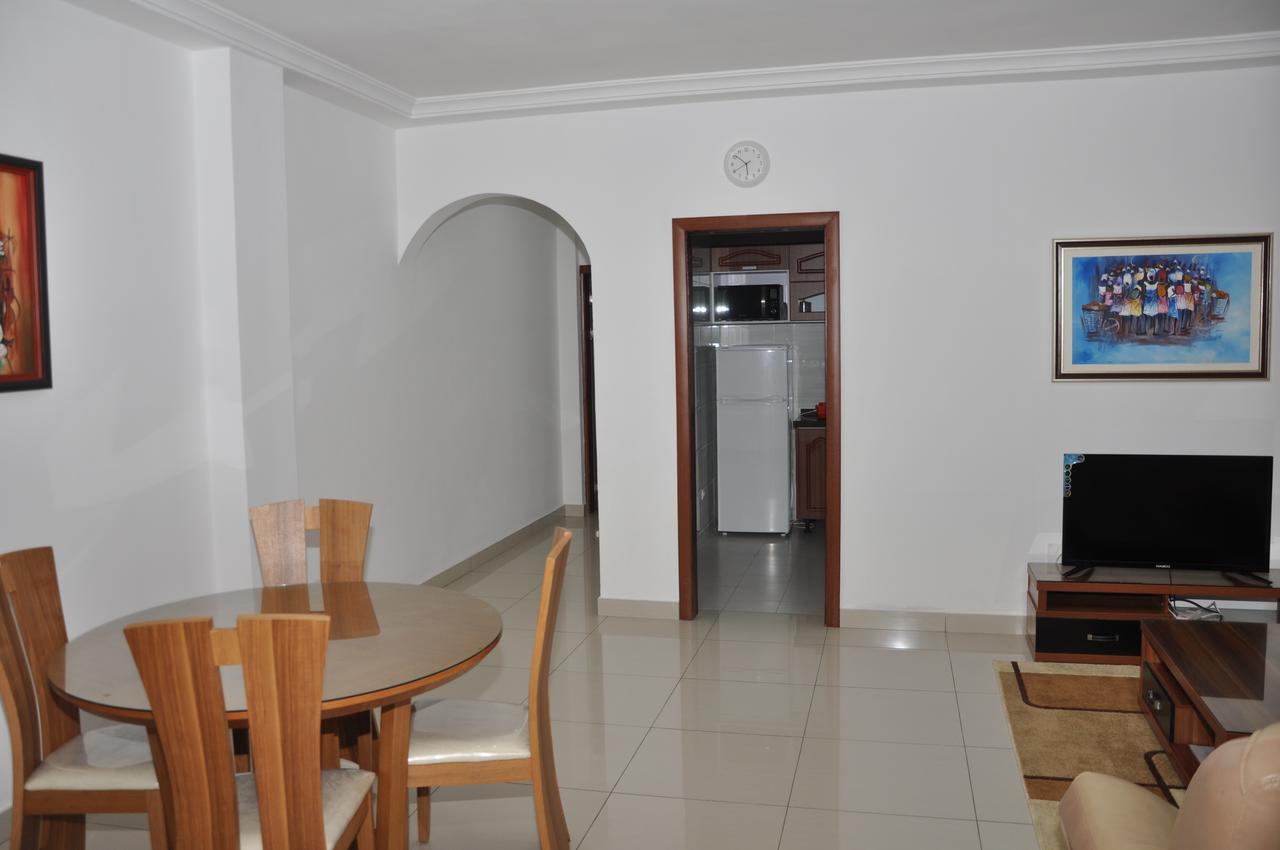 لومي Rosalie'S Suites المظهر الخارجي الصورة