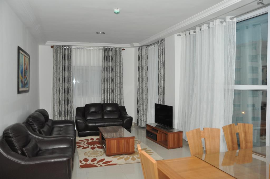 لومي Rosalie'S Suites المظهر الخارجي الصورة