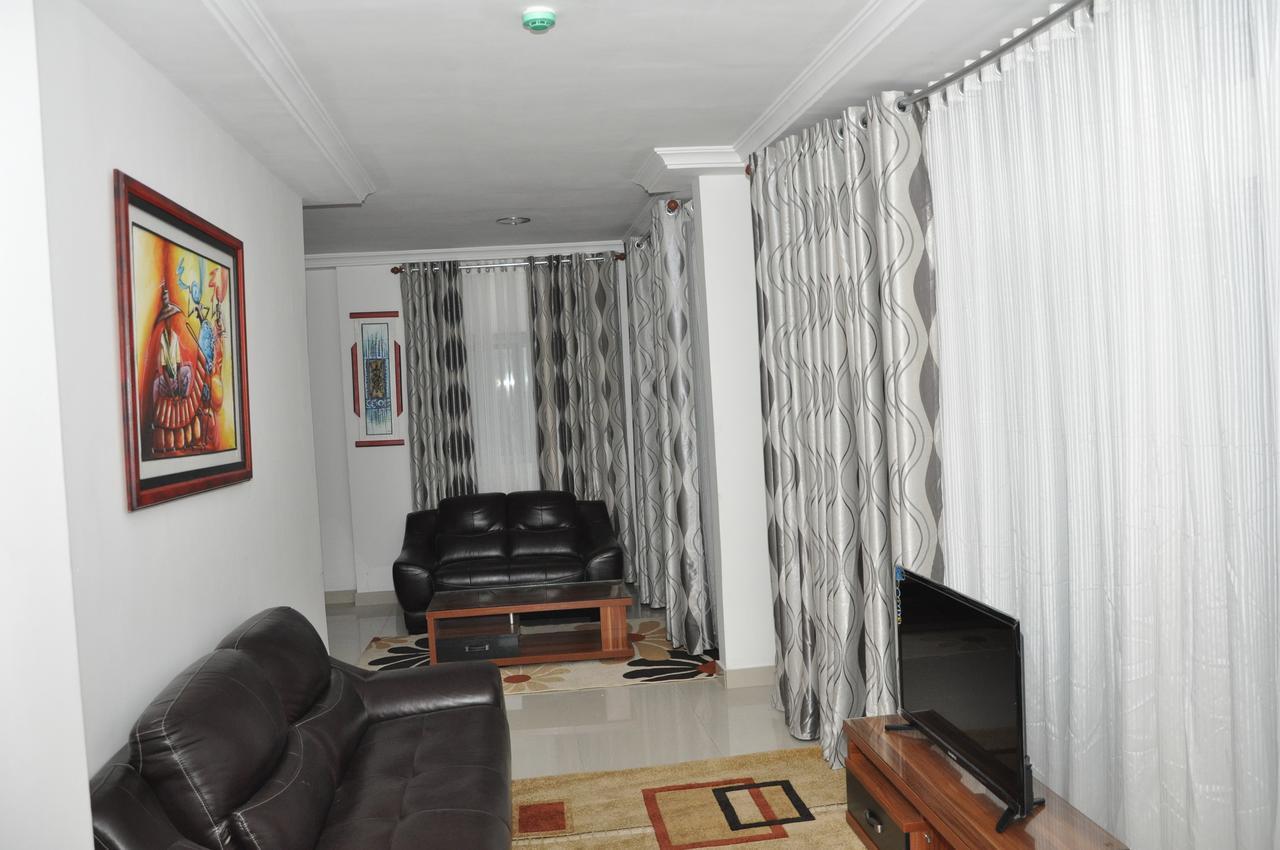 لومي Rosalie'S Suites المظهر الخارجي الصورة