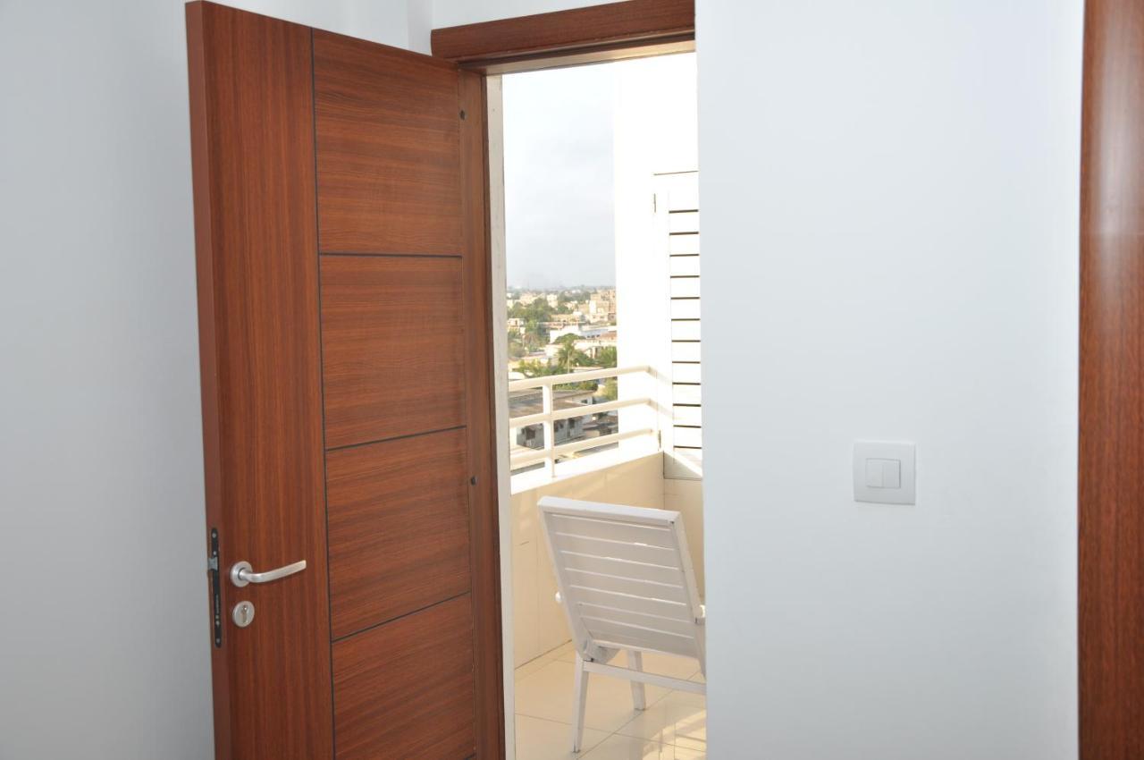لومي Rosalie'S Suites المظهر الخارجي الصورة