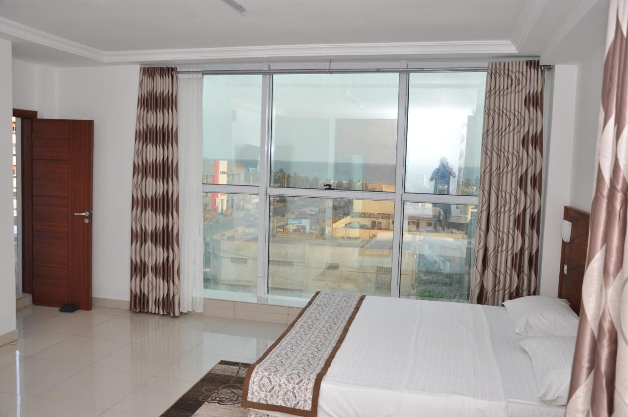 لومي Rosalie'S Suites المظهر الخارجي الصورة