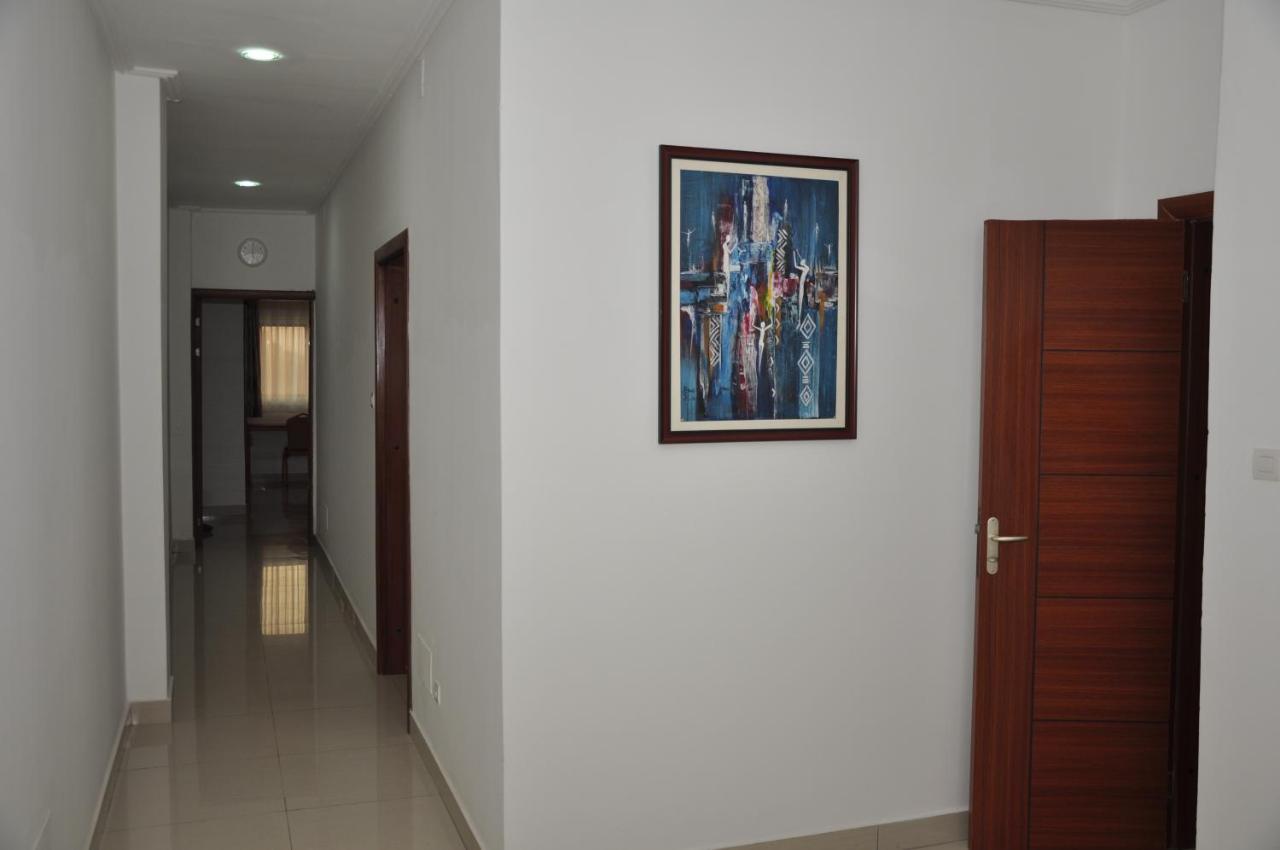 لومي Rosalie'S Suites المظهر الخارجي الصورة
